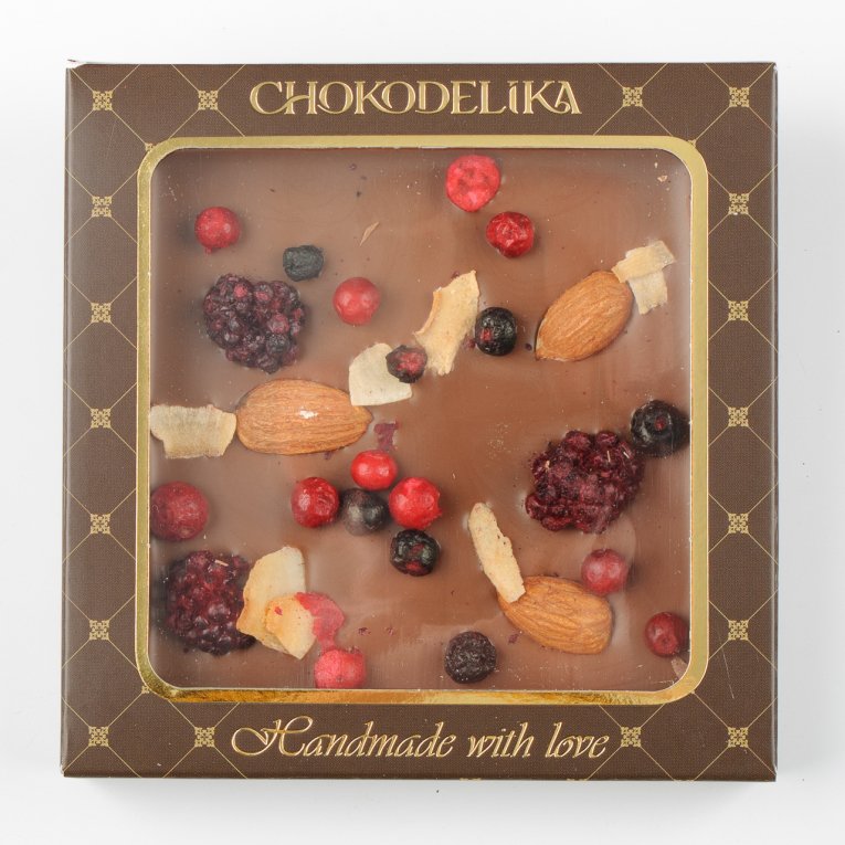 Шоколад молочный Ежевика, кокос, миндаль с украшением (75г)