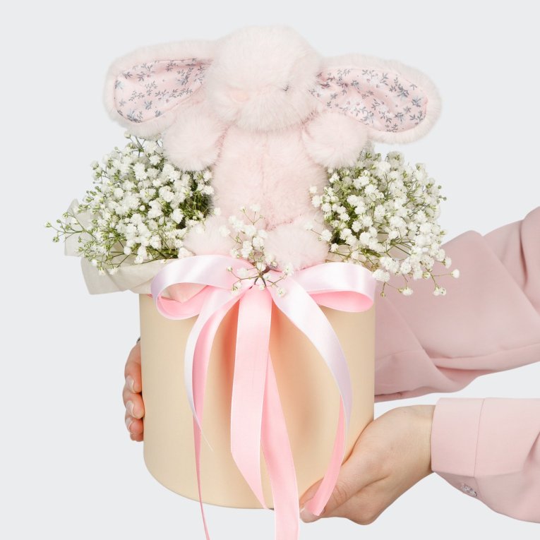 Букет в коробке с гипсофилами Нежность для тебя