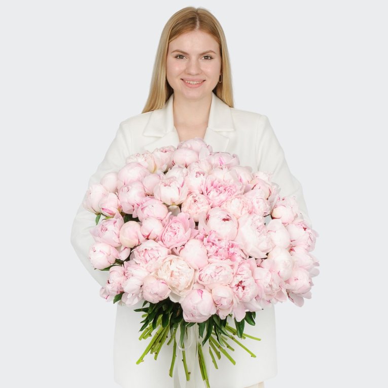 Букет из пионов 51 комплимент