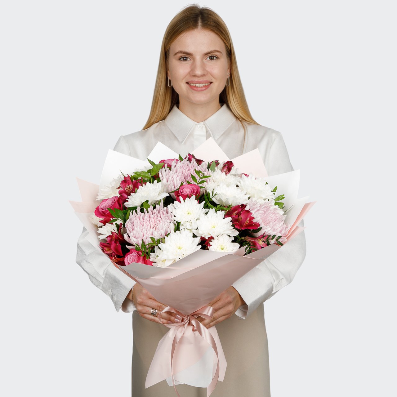 Букет с альстромериями и розами Обретенный рассвет
