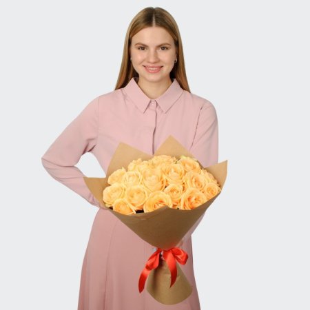 Букет из 19 роз Андромеда