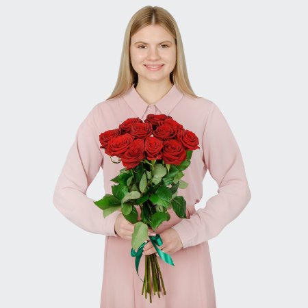 Букет 11 красных роз Ред Наоми (60 см)