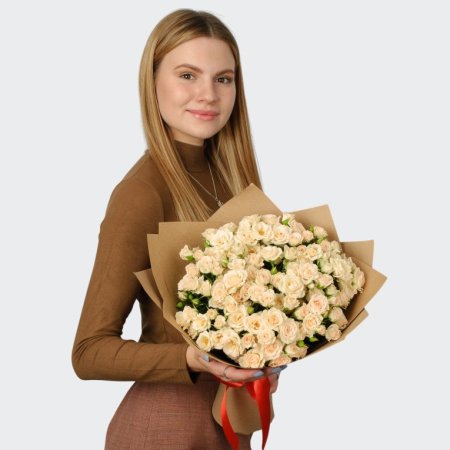 Букет из 19 кустовых роз Аврора