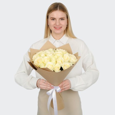 Букет 19 роз Аваланш (40 см)