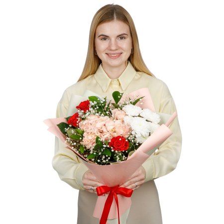 Букет с гортензиями и розами Белые росы