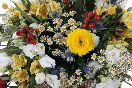 Букет Лето кончится не скоро