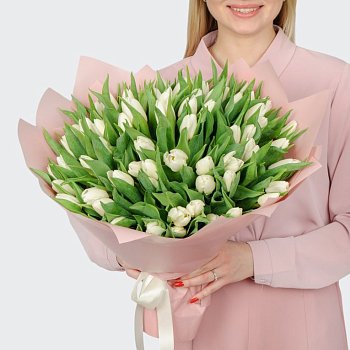 Букет 75 белых тюльпанов