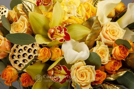 Букет в коробке День карнавала