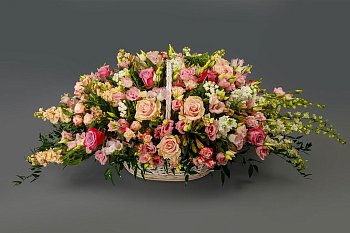 Букет в корзине Незнакомка